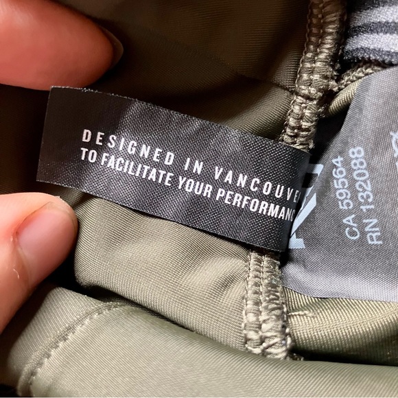 Rare RYU Made in Vancouver cropped yoga tights khaki green medium like lululemon - Picture 3 of 8